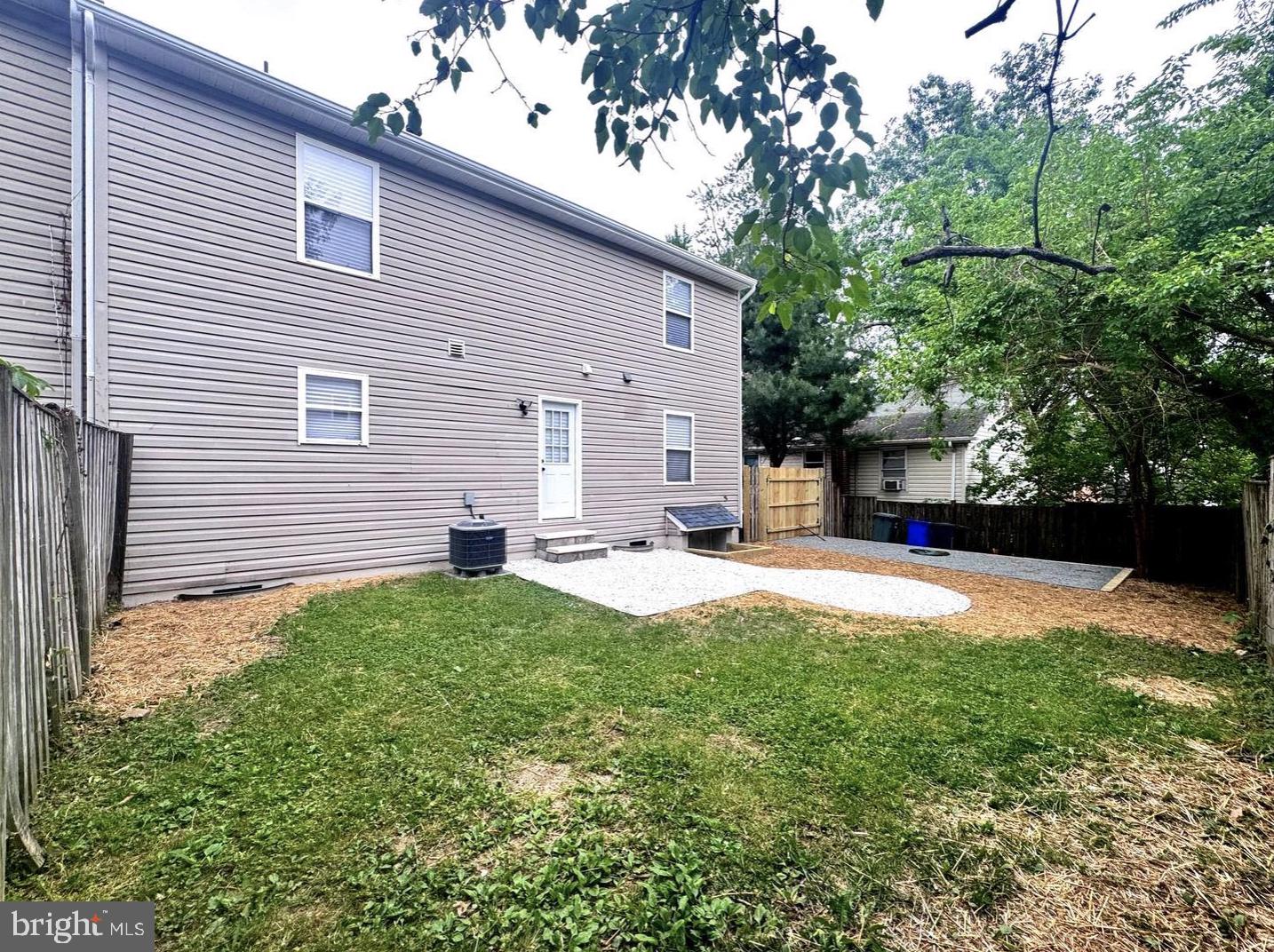 1916 South Glebe Road Arlington, VA 22204 - Photo 11 of 13