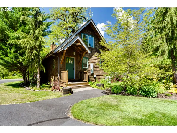 $530,000 | 56483 McKenzie Highway, Blue River, OR 97413
