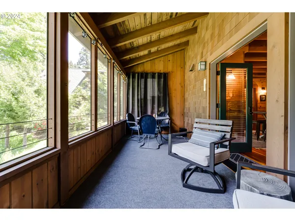 $530,000 | 56483 McKenzie Highway, Blue River, OR 97413