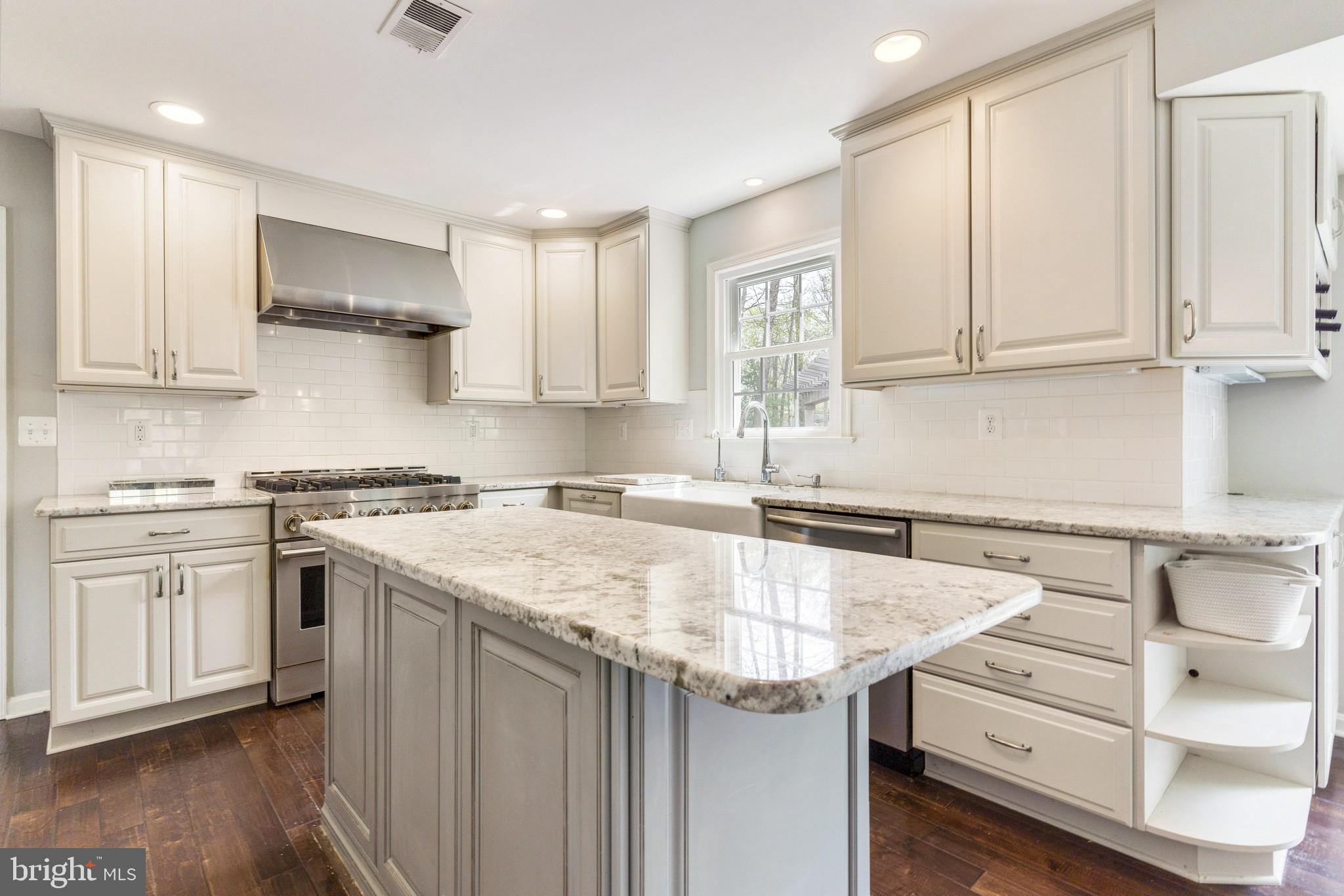 11453 Bronzedale Drive Oakton, VA 22124 - Photo 19 of 45