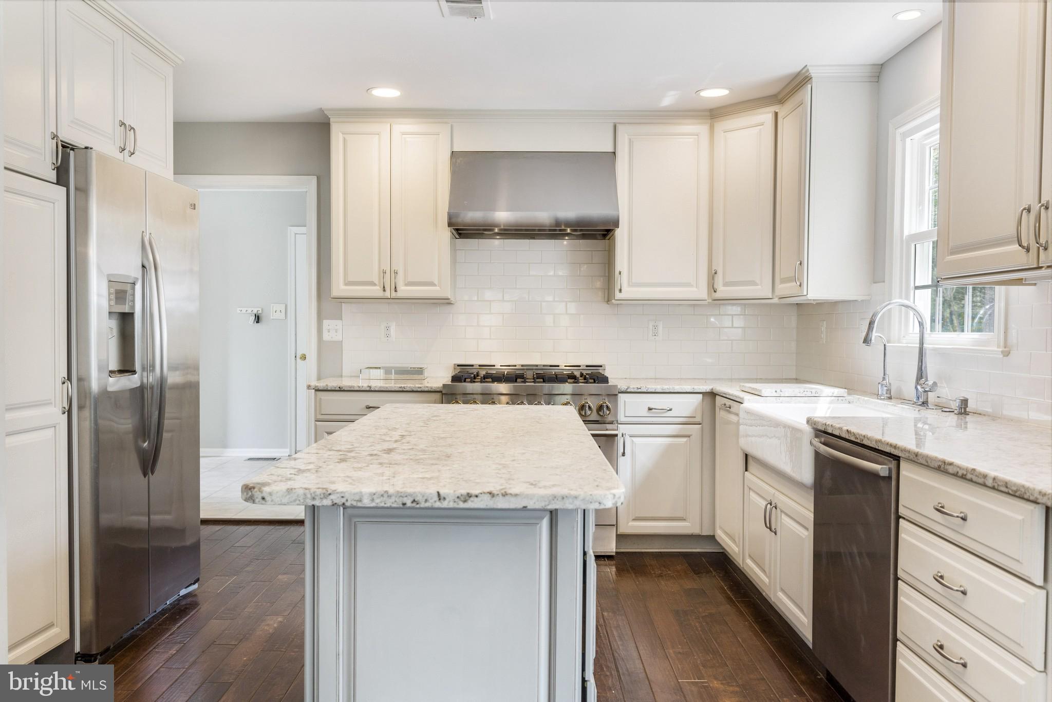 11453 Bronzedale Drive Oakton, VA 22124 - Photo 20 of 45