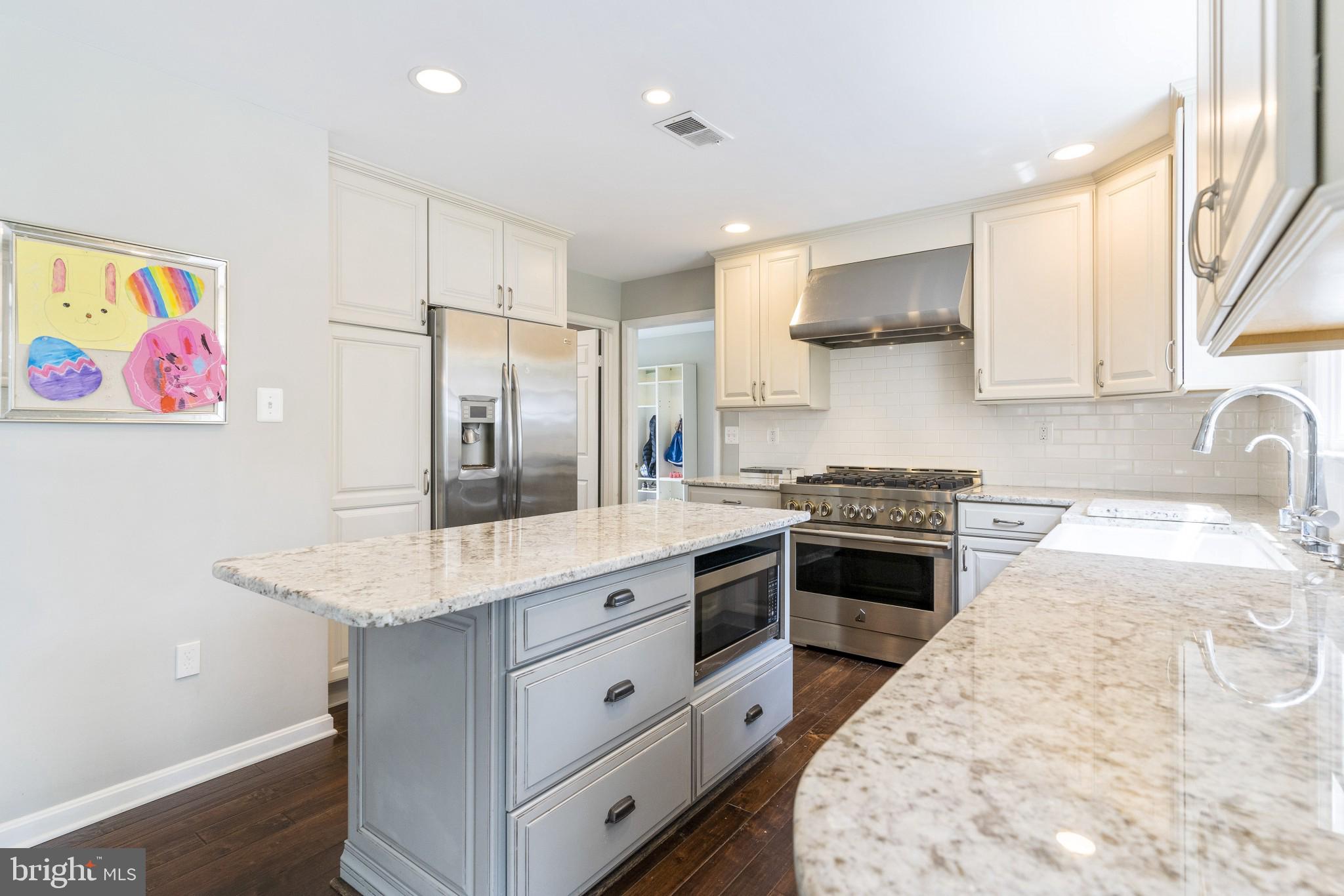 11453 Bronzedale Drive Oakton, VA 22124 - Photo 21 of 45