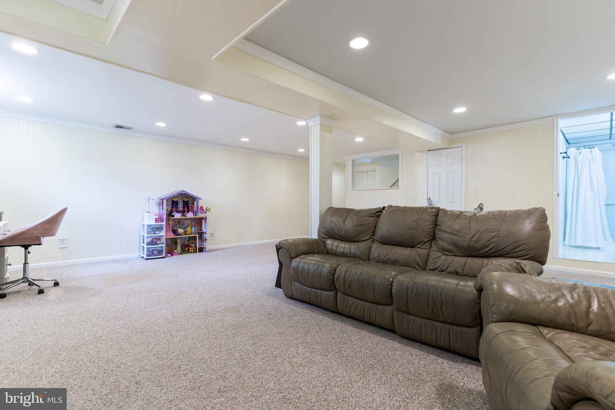 11453 Bronzedale Drive Oakton, VA 22124 - Photo 44 of 45