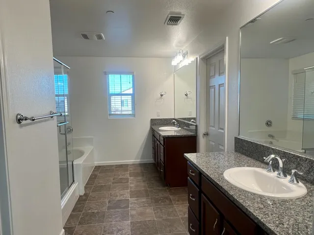 $475,000 | 2959 North Stanley Avenue, Fresno, CA 93737