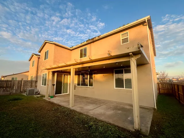 $475,000 | 2959 North Stanley Avenue, Fresno, CA 93737