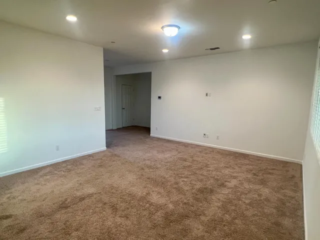 $475,000 | 2959 North Stanley Avenue, Fresno, CA 93737