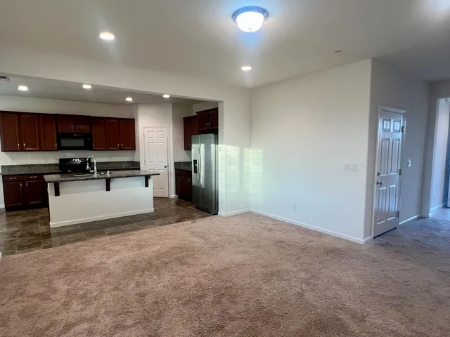 $475,000 | 2959 North Stanley Avenue, Fresno, CA 93737