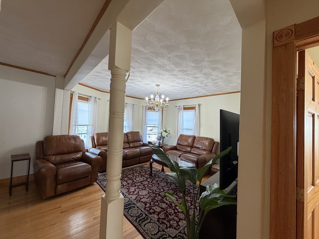 20 Oak Square Avenue, Unit 2 Boston, MA 02135 - Photo 3 of 14