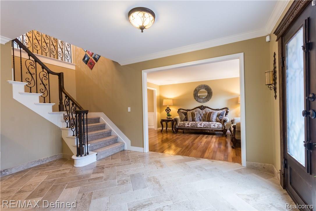1514 Lomas Verdes Rochester, MI 48306 - Photo 18 of 57 1514 Lomas Verdes-4.jpg