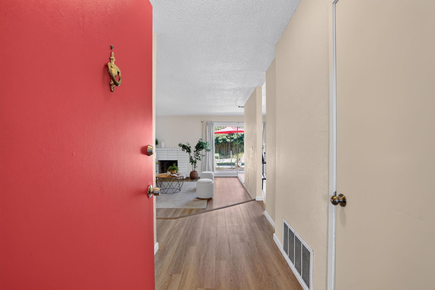 1437 Entrada Way Modesto, CA 95355 - Photo 3 of 51