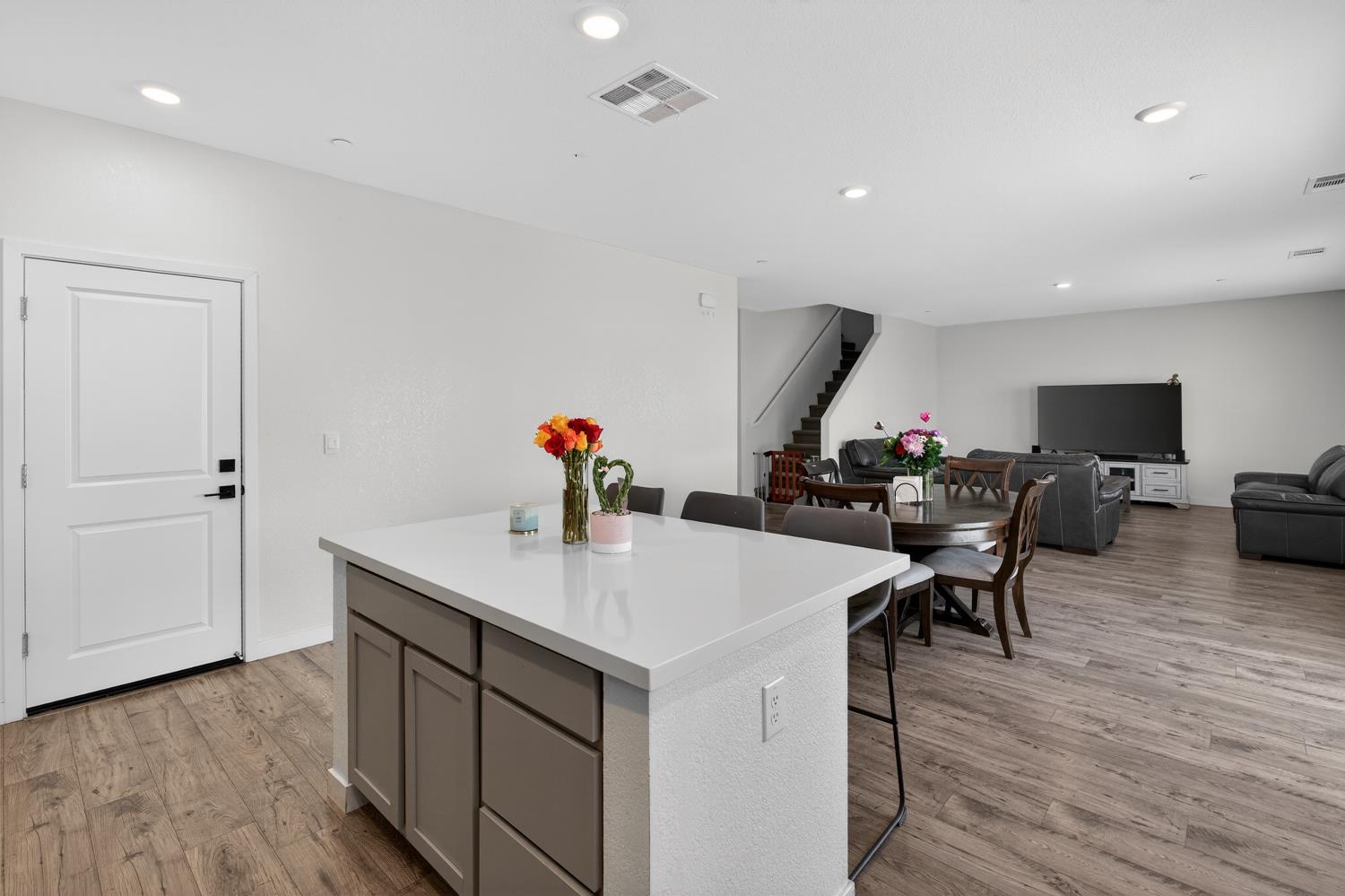 8883 Sebago Way Elk Grove, CA 95758 - Photo 21 of 54