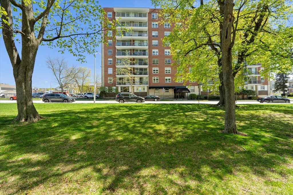 80 Salisbury Street, Unit 101 Worcester, MA 01609 - Photo 2 of 27
