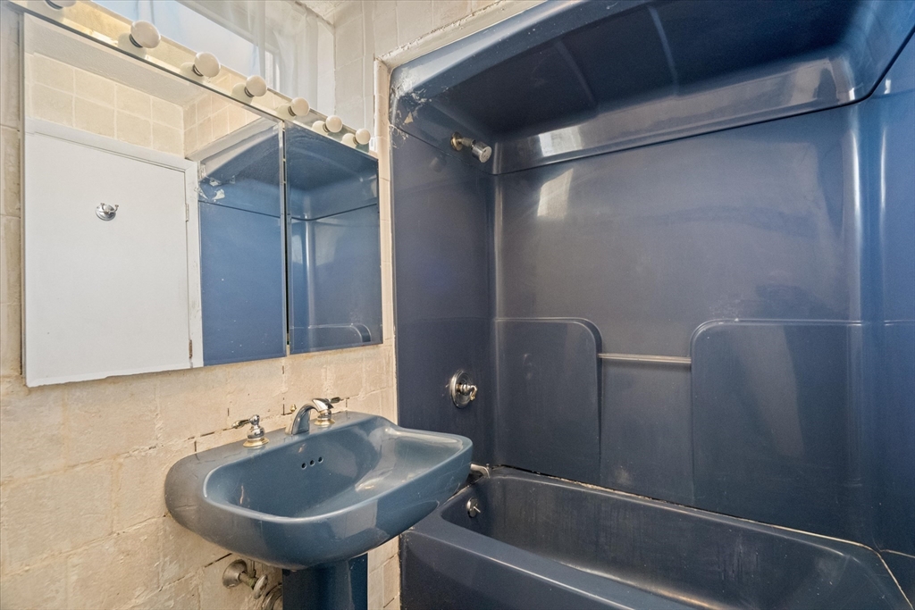 80 Salisbury Street, Unit 101 Worcester, MA 01609 - Photo 24 of 27
