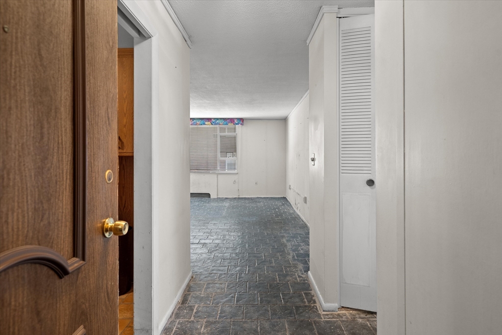 80 Salisbury Street, Unit 101 Worcester, MA 01609 - Photo 9 of 27