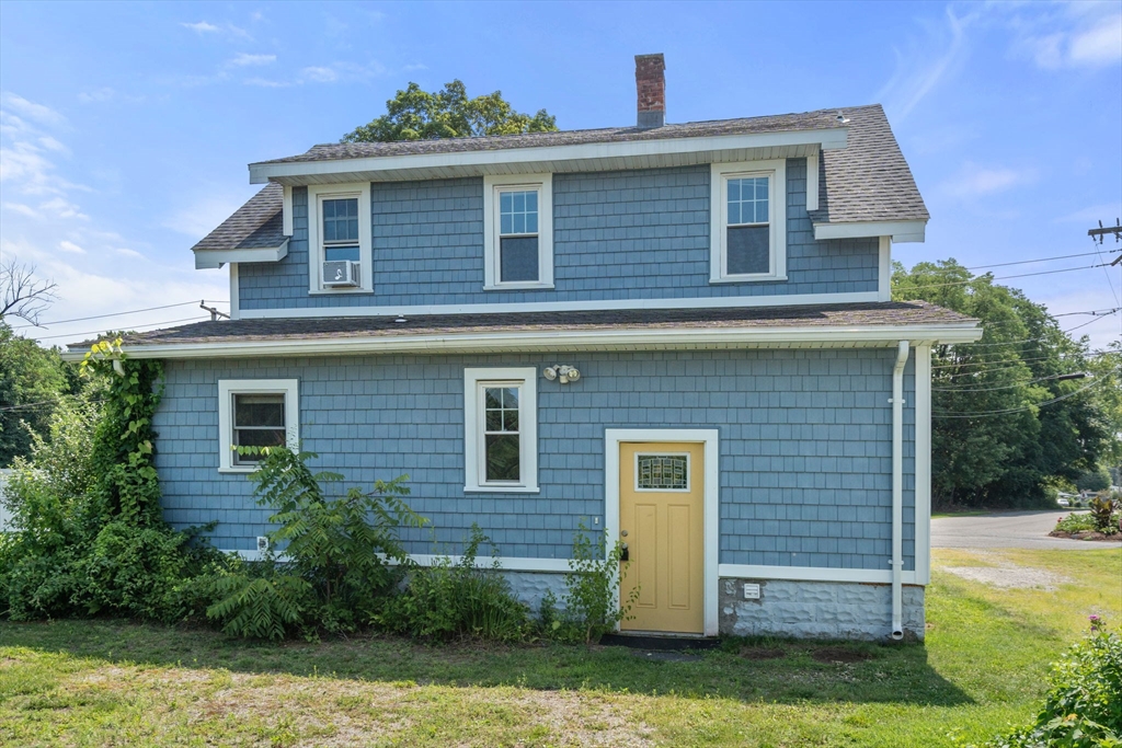32 Wilmont Street Chicopee, MA 01013 - Photo 34 of 40