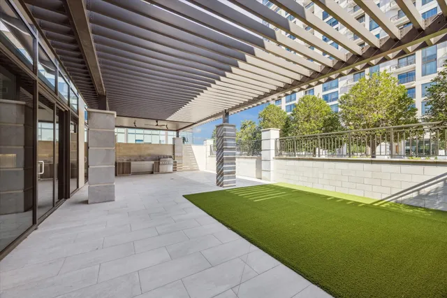 $6,447 | 9757 Katy Freeway, Unit 822, Houston, TX 77024