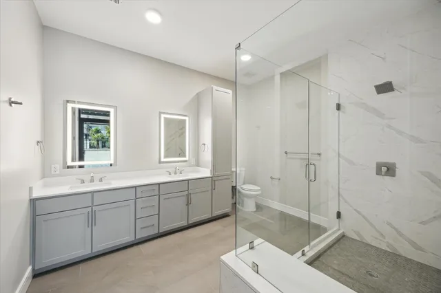 $6,447 | 9757 Katy Freeway, Unit 822, Houston, TX 77024