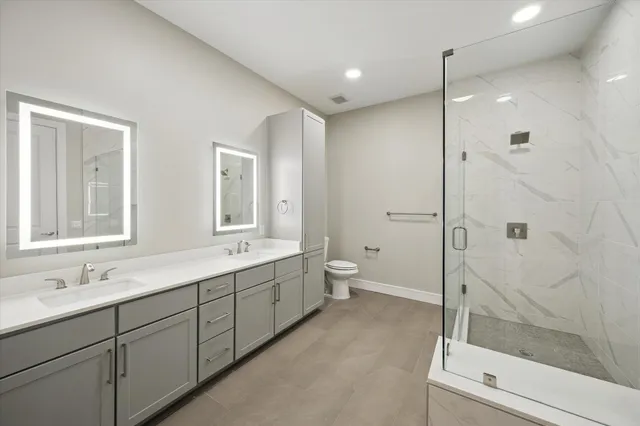 $6,447 | 9757 Katy Freeway, Unit 822, Houston, TX 77024