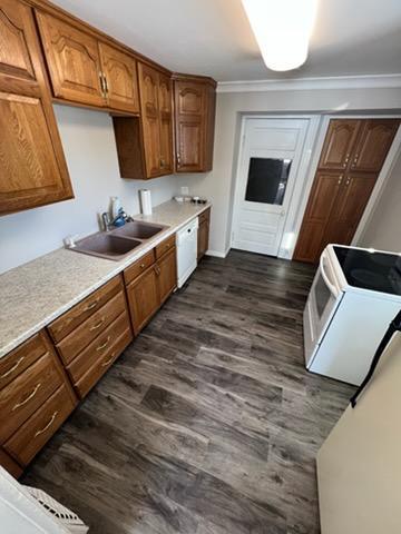 261 State Street Jackson, MN 56143 - Photo 3 of 11