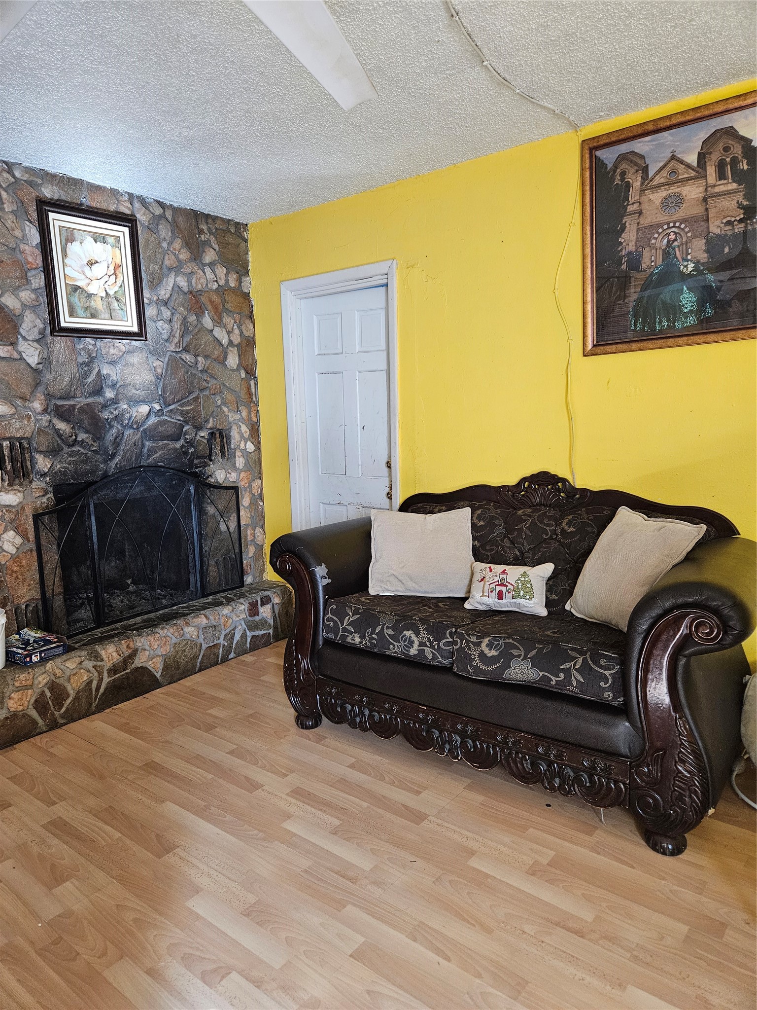 Living Area Unit B