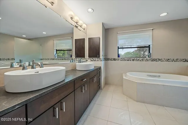 $950,000 | 3672 Cathedral Oaks Place North, Jacksonville, FL 32217