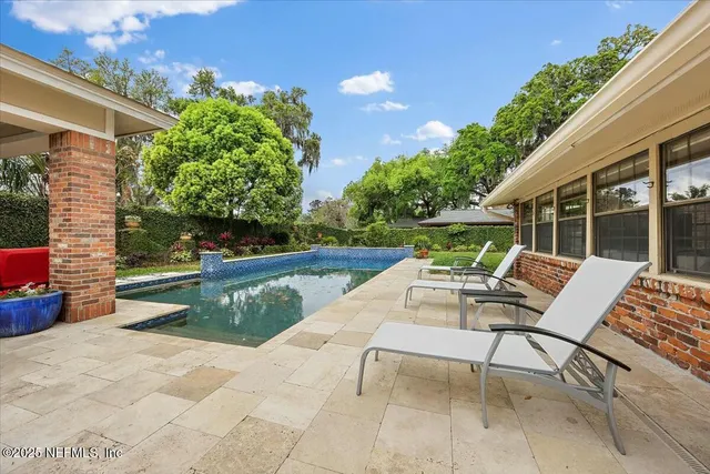 $950,000 | 3672 Cathedral Oaks Place North, Jacksonville, FL 32217