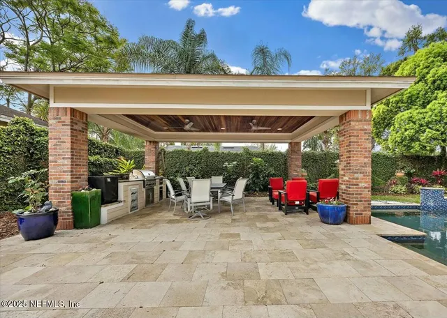 $950,000 | 3672 Cathedral Oaks Place North, Jacksonville, FL 32217