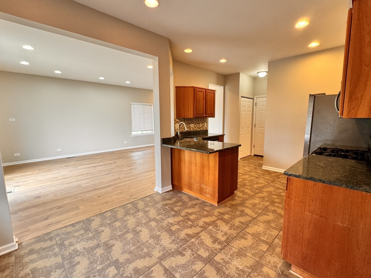 1617 Spaulding Road Bartlett, IL 60103 - Photo 5 of 9 a view of a kitchen