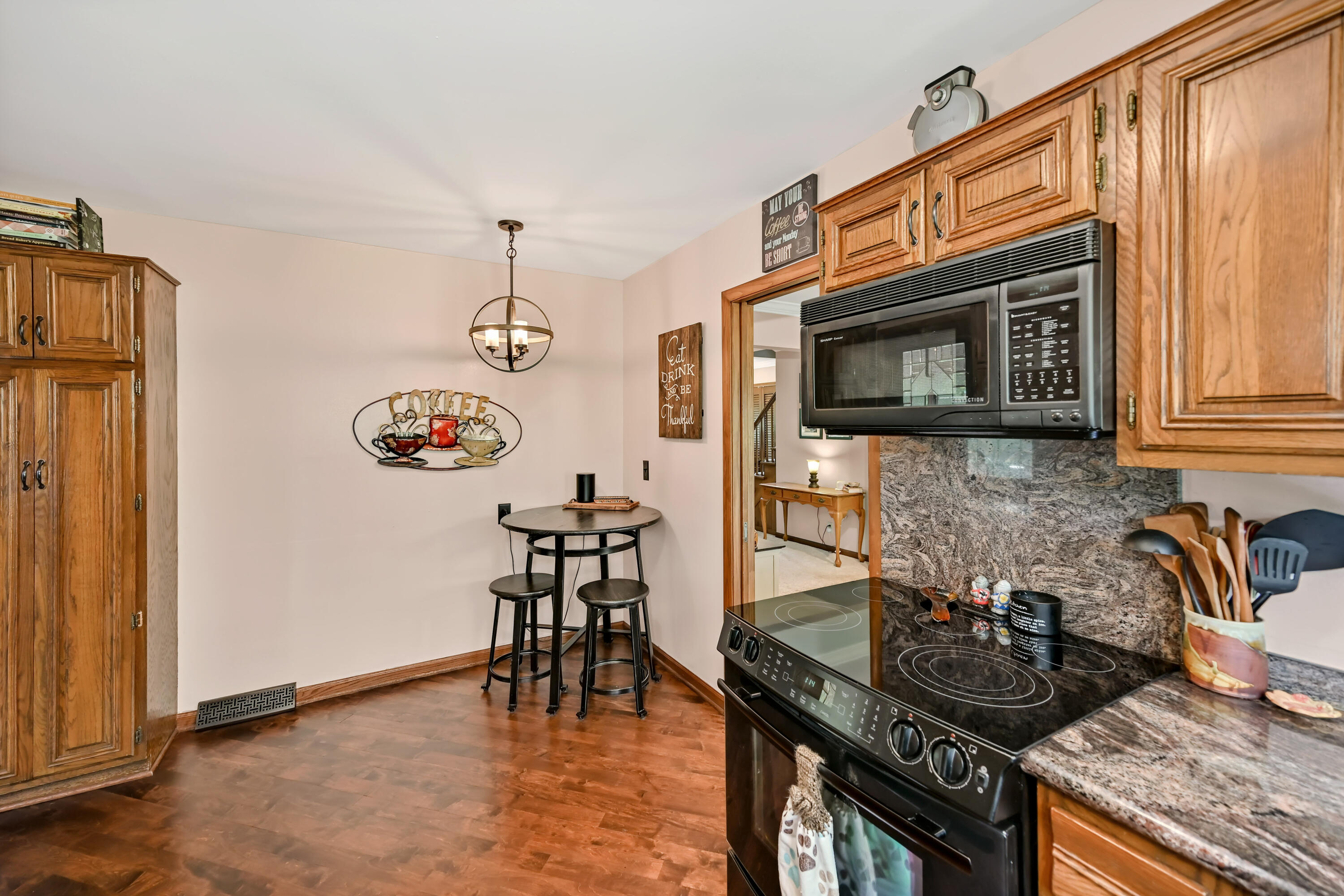 N68W13566 Ranch Road Menomonee Falls, WI 53051 - Photo 11 of 49 Kitchen