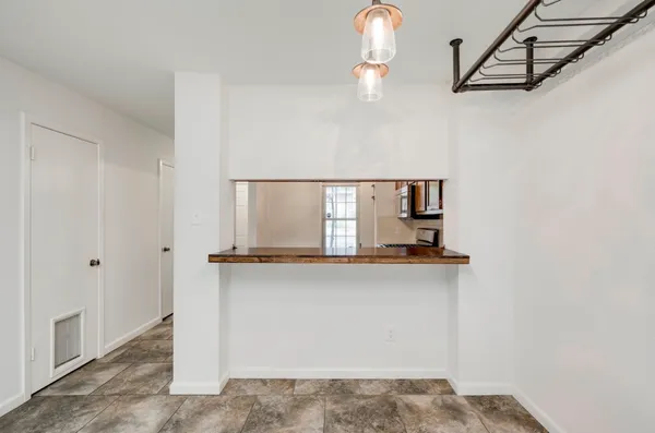 $227,500 | 11821 Bittern Hollow, Unit 34, Austin, TX 78758