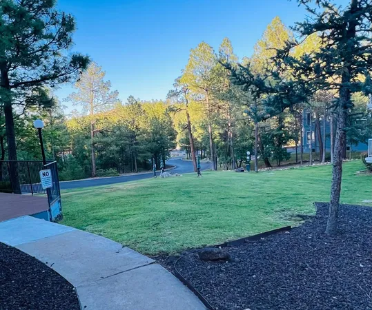 $1,750 | 2600 South White Mountain Road, Show Low, AZ 85901