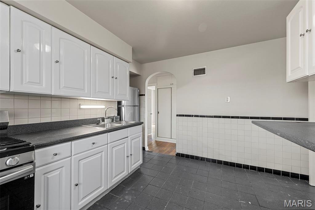 9419 Jennings Station Road St. Louis, MO 63136 - Photo 17 of 29