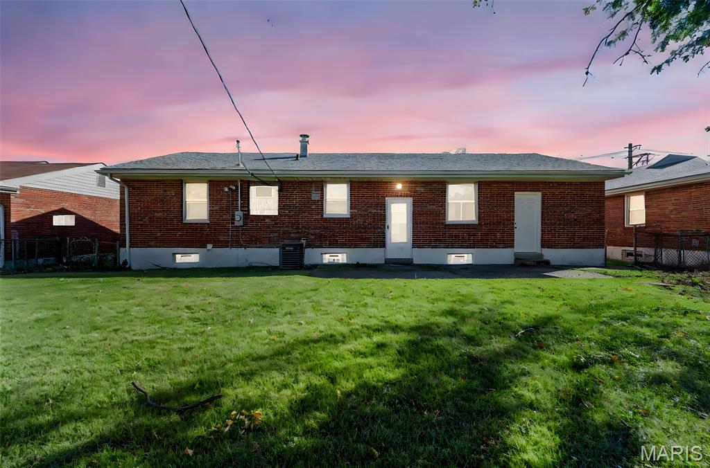 9419 Jennings Station Road St. Louis, MO 63136 - Photo 9 of 29