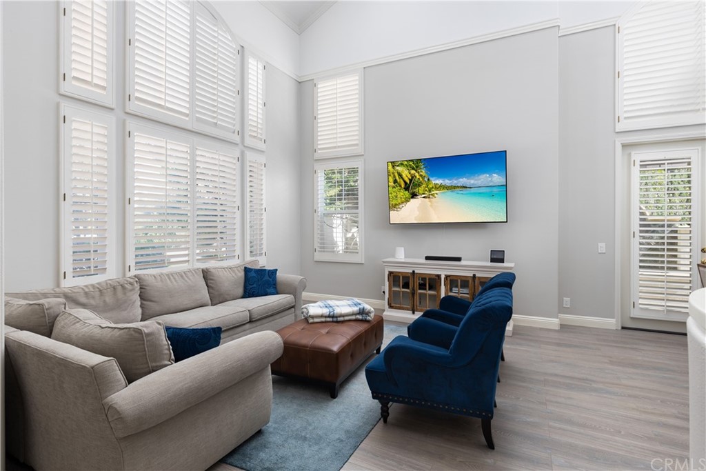 10 Salvo Irvine, CA 92606 - Photo 5 of 35