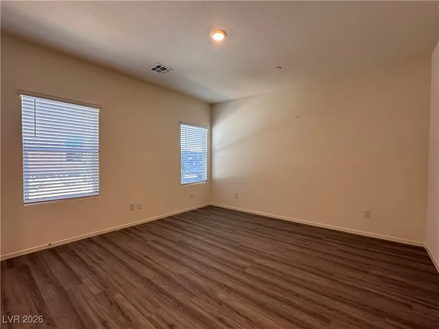 $1,900 | 479 Waterfall Cove, Henderson, NV 89002