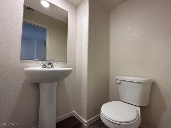 $1,850 | 479 Waterfall Cove, Henderson, NV 89002