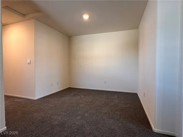 $1,850 | 479 Waterfall Cove, Henderson, NV 89002