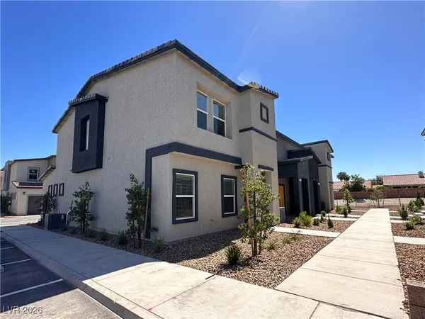 $1,850 | 479 Waterfall Cove, Henderson, NV 89002