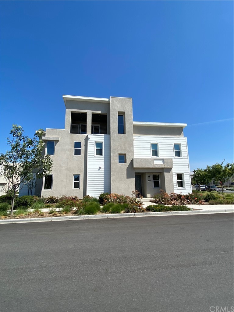 119 Pitch Irvine, CA 92618 - Photo 2 of 11