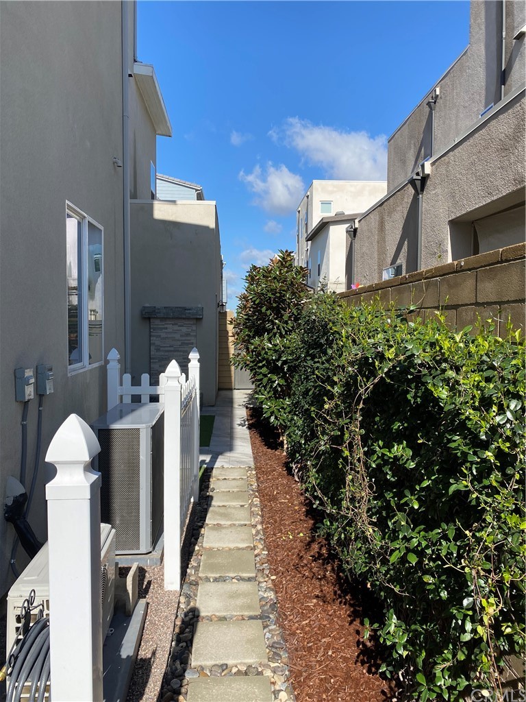 119 Pitch Irvine, CA 92618 - Photo 8 of 11