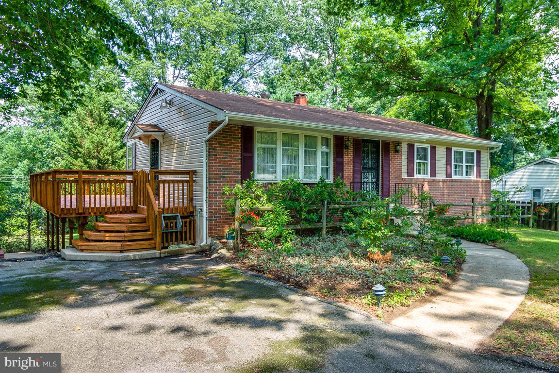 4617 Roundhill Road Ellicott City, MD 21043 - Photo 2 of 30 Freshly stained deck attached!