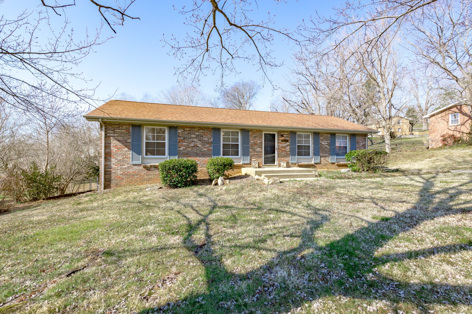 910 Branch Road Clarksville, TN 37043 - Photo 3 of 24 Gallery Image 3