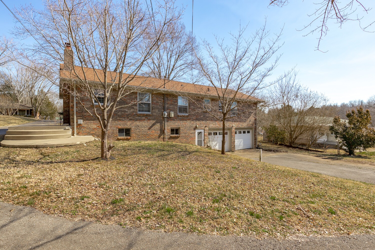 910 Branch Road Clarksville, TN 37043 - Photo 5 of 24 Gallery Image 5