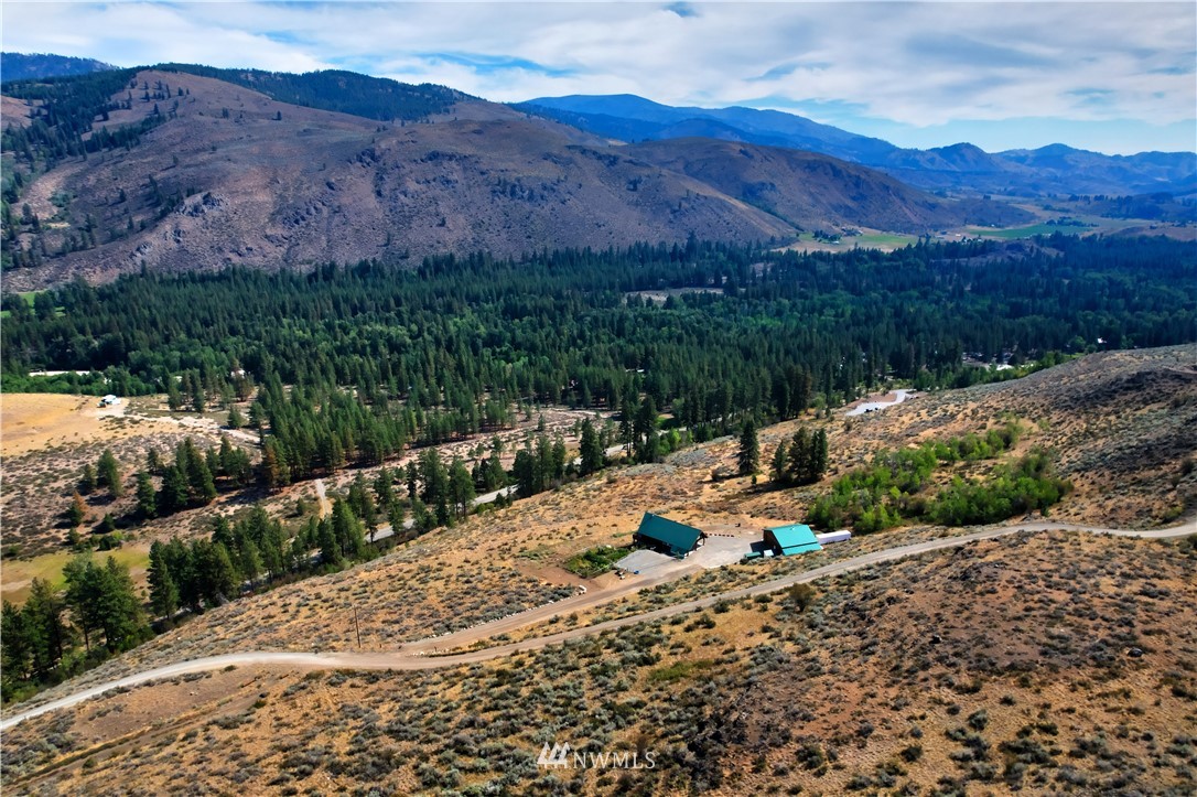 35 Raven Road Winthrop, WA 98862 - Photo 4 of 40 Gallery Image 4