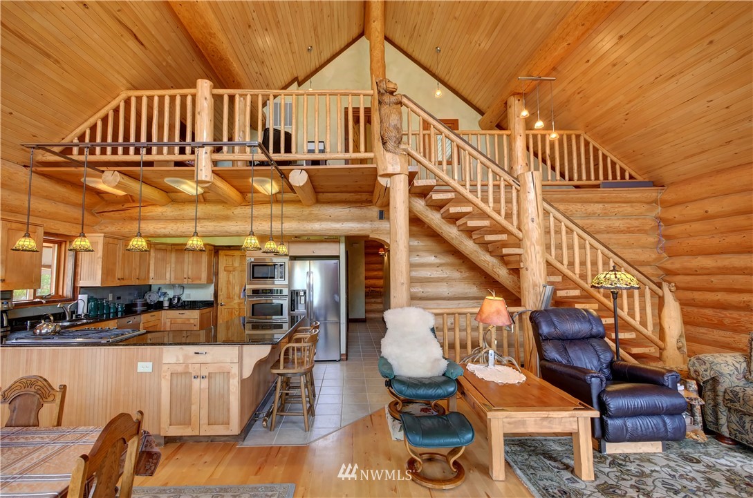 35 Raven Road Winthrop, WA 98862 - Photo 6 of 40 Gallery Image 6