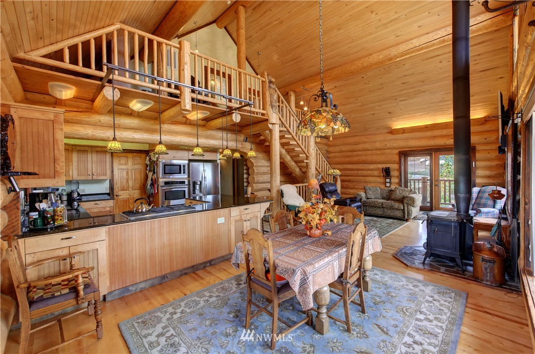 35 Raven Road Winthrop, WA 98862 - Photo 7 of 40 Gallery Image 7