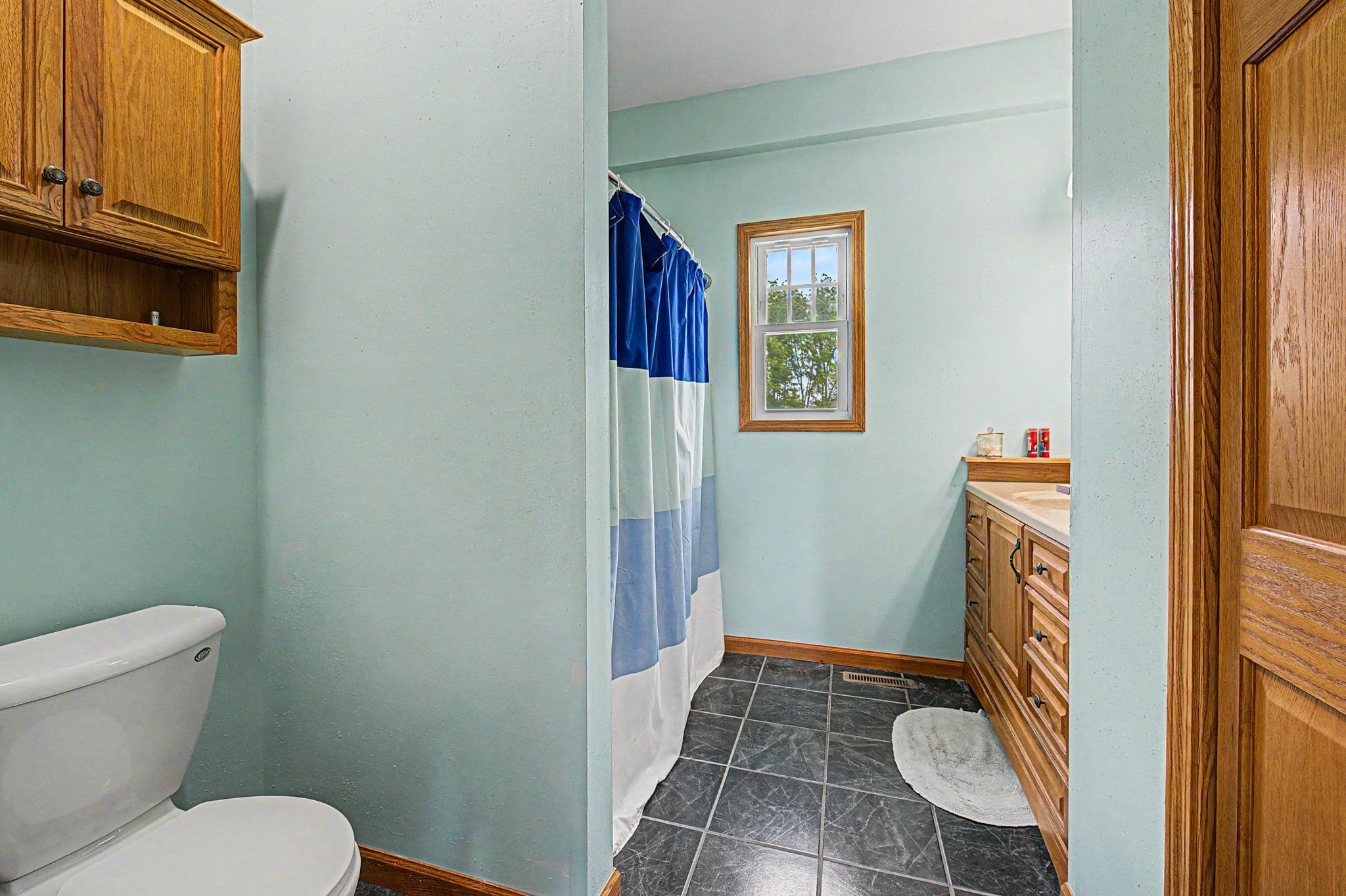 2128 Lancaster Heights Road Freeport, IL 61032 - Photo 18 of 32