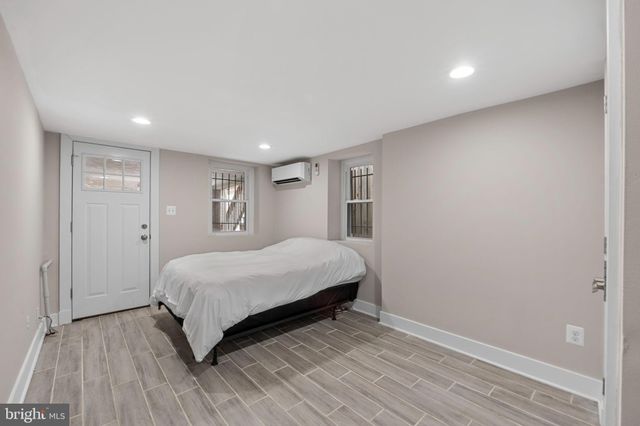 $995,000 | 113 R Street Northeast, Washington, DC 20002