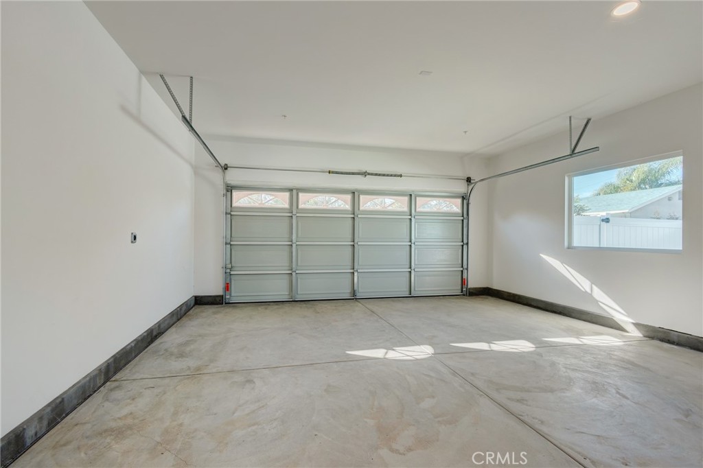 11128 Stamy Road Whittier, CA 90604 - Photo 37 of 40 an empty room with windows