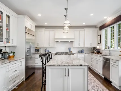 $1,800,000 | 305 Neva Avenue, Glenview, IL 60025